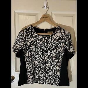 Calvin Klein Black White Abstract Print Short Sleeve Blouse Chest Size 23”